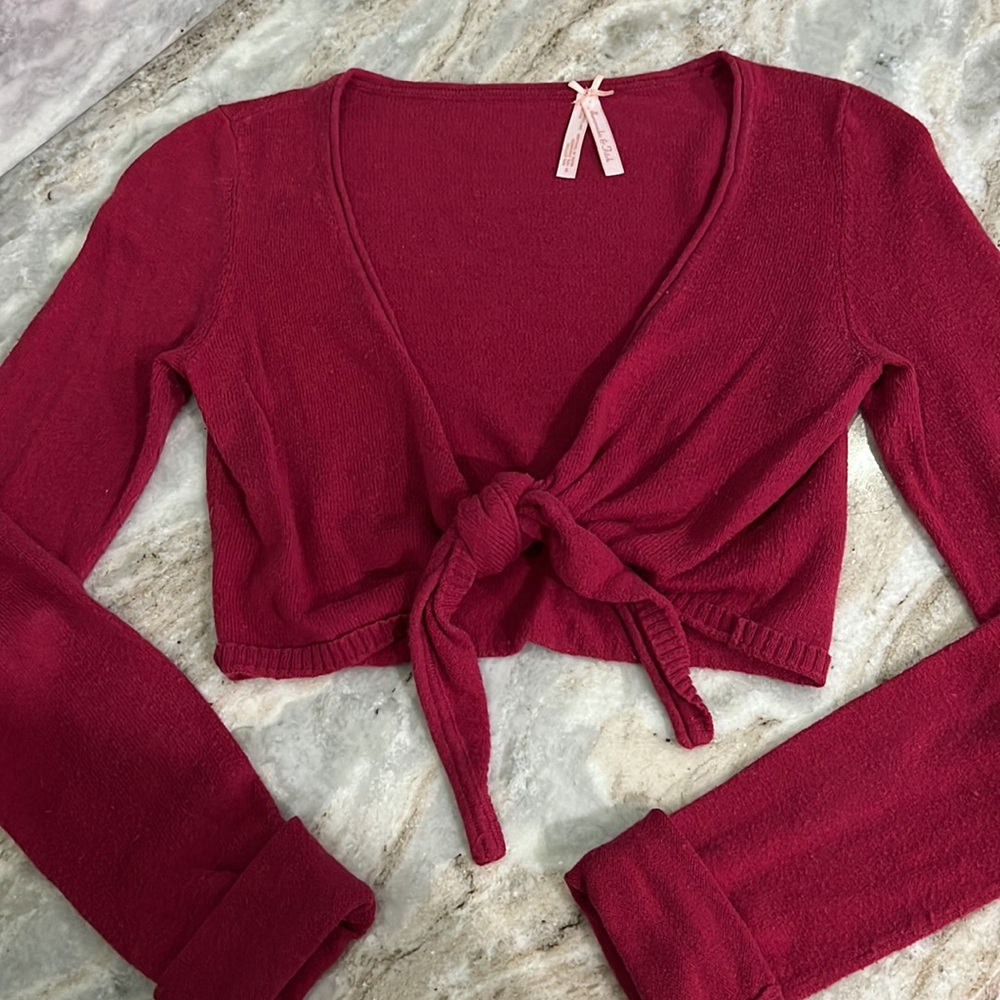 Ultra crop sweater